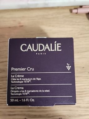 Caudalie Premier Cru La Crème – Deep Plum Anti-Aging Face Cream